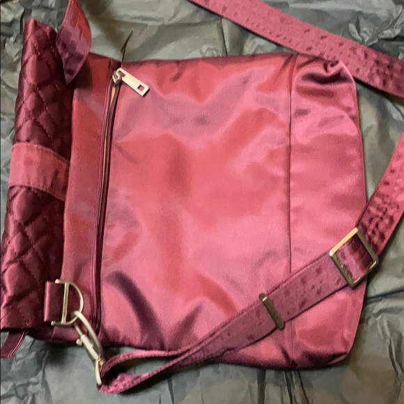 Wine Travelon Anti-Theft Crossbody Purse - Picture 12 of 12